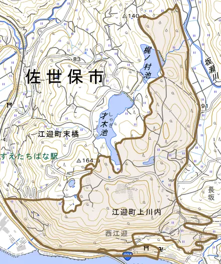 江迎町上川内とその周辺の地図。町の範囲を重ねている