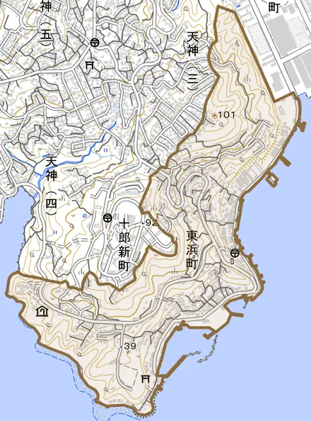 東浜町とその周辺の地図。町の範囲を重ねている