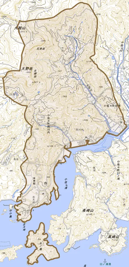 小佐々町西川内とその周辺の地図。町の範囲を重ねている