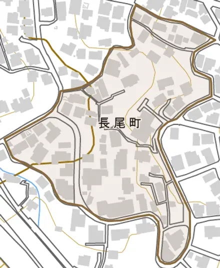 長尾町とその周辺の地図。町の範囲を重ねている