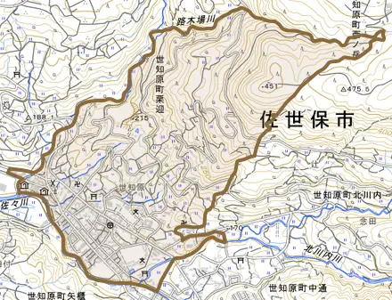 世知原町栗迎とその周辺の地図。町の範囲を重ねている