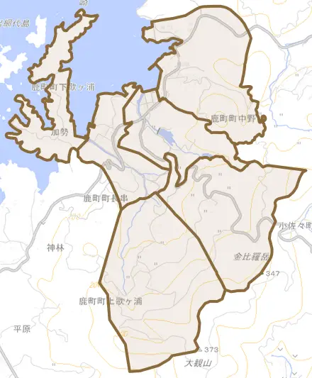 鹿町町下歌ヶ浦とその周辺の地図。町の範囲を重ねている