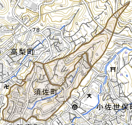 須佐町とその周辺の地図。町の範囲を重ねている