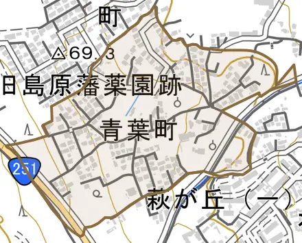 青葉町とその周辺の地図。町の範囲を重ねている