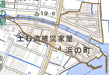 浜の町とその周辺の地図。町の範囲を重ねている