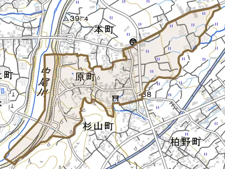 原町とその周辺の地図。町の範囲を重ねている