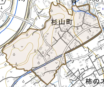 杉山町とその周辺の地図。町の範囲を重ねている