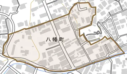 八幡町とその周辺の地図。町の範囲を重ねている