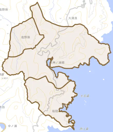 東神ノ浦郷とその周辺の地図。町の範囲を重ねている