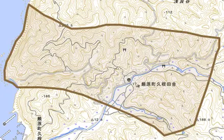 厳原町久根田舎とその周辺の地図。町の範囲を重ねている