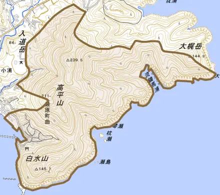 厳原町曲とその周辺の地図。町の範囲を重ねている