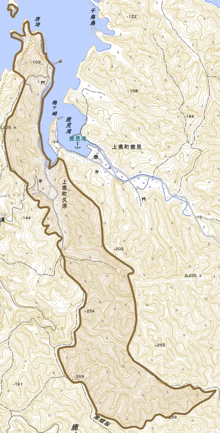 上県町久原とその周辺の地図。町の範囲を重ねている