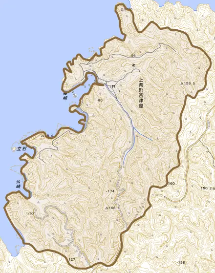 上県町西津屋とその周辺の地図。町の範囲を重ねている