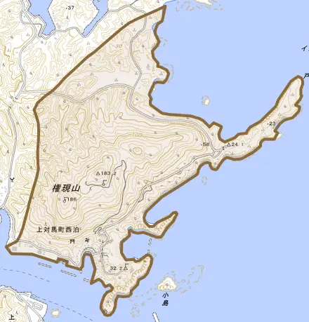上対馬町西泊とその周辺の地図。町の範囲を重ねている