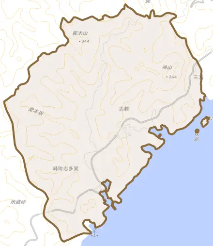 峰町志多賀とその周辺の地図。町の範囲を重ねている