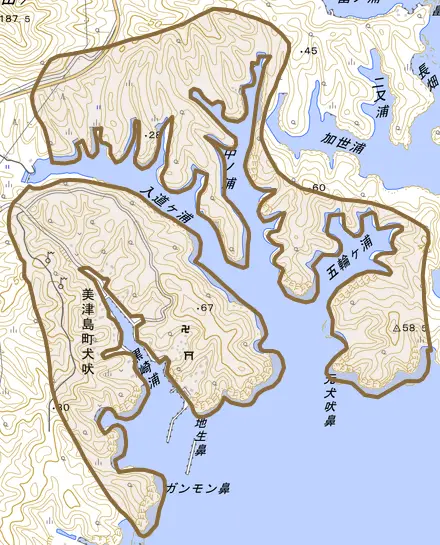 美津島町犬吠とその周辺の地図。町の範囲を重ねている