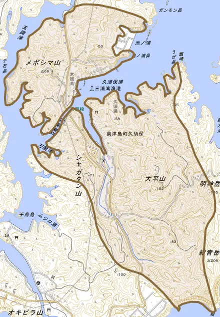 美津島町久須保とその周辺の地図。町の範囲を重ねている