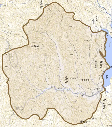 豊玉町曽とその周辺の地図。町の範囲を重ねている