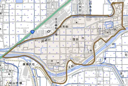 大字窪田とその周辺の地図。町の範囲を重ねている