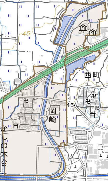 大字岡崎とその周辺の地図。町の範囲を重ねている