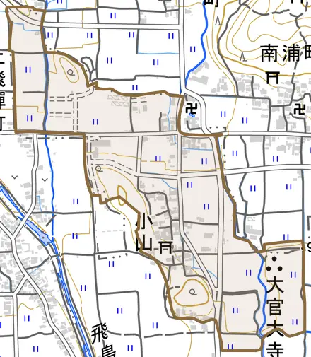 大字小山とその周辺の地図。町の範囲を重ねている