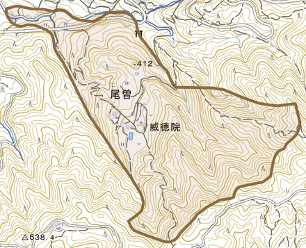 大字尾曽とその周辺の地図。町の範囲を重ねている