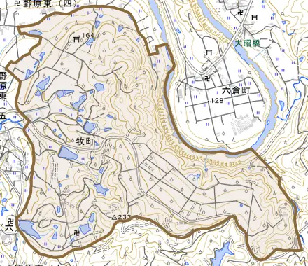 牧町とその周辺の地図。町の範囲を重ねている