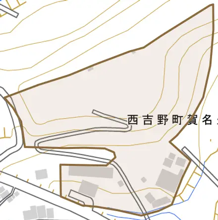 西吉野町賀名生とその周辺の地図。町の範囲を重ねている