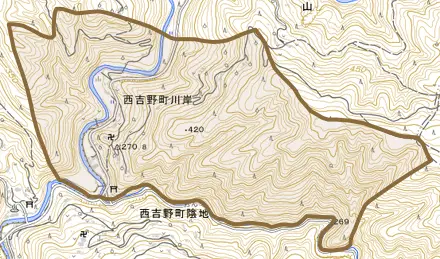 西吉野町川岸とその周辺の地図。町の範囲を重ねている
