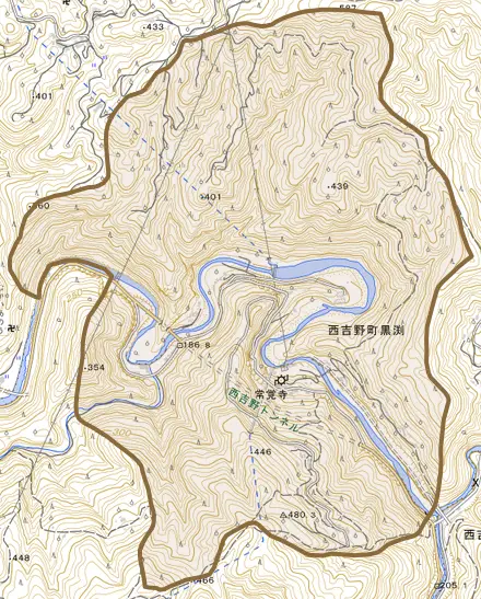 西吉野町黒渕とその周辺の地図。町の範囲を重ねている