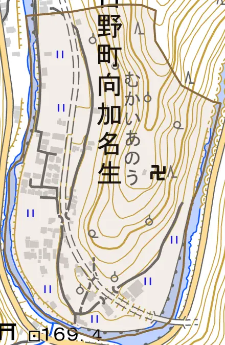 西吉野町向加名生とその周辺の地図。町の範囲を重ねている