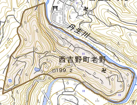 西吉野町老野とその周辺の地図。町の範囲を重ねている