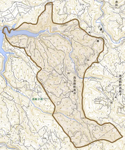 西吉野町奥谷とその周辺の地図。町の範囲を重ねている