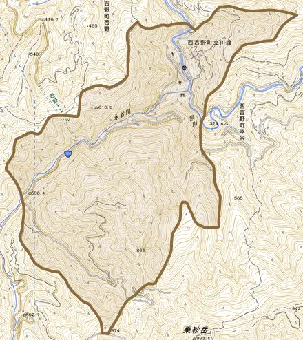 西吉野町立川渡とその周辺の地図。町の範囲を重ねている