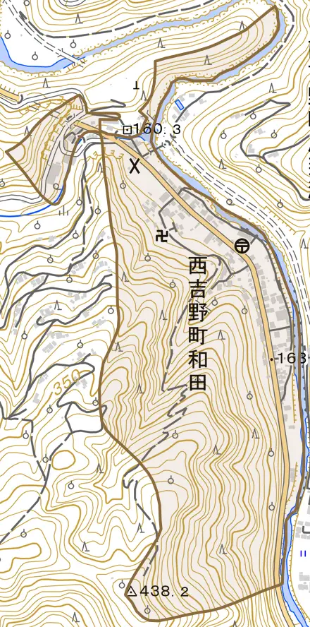 西吉野町和田とその周辺の地図。町の範囲を重ねている