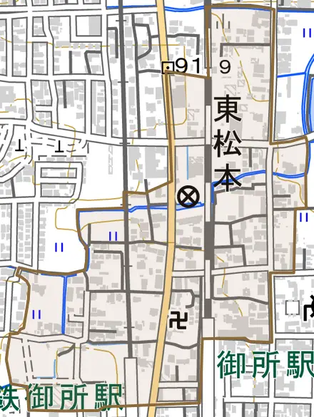 大字東松本とその周辺の地図。町の範囲を重ねている