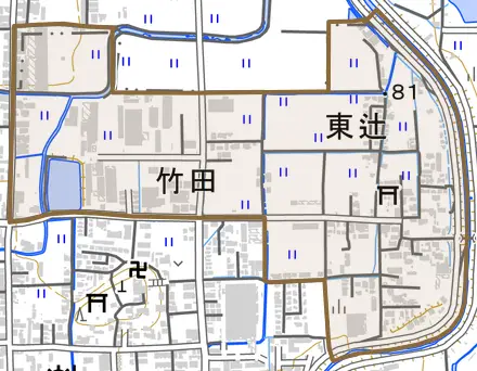 大字東辻とその周辺の地図。町の範囲を重ねている