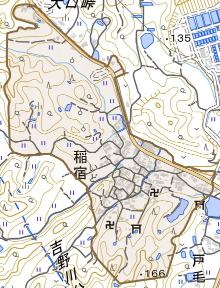 大字稲宿とその周辺の地図。町の範囲を重ねている
