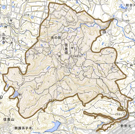 大字信貴畑とその周辺の地図。町の範囲を重ねている
