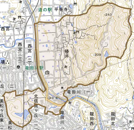 大字椿井とその周辺の地図。町の範囲を重ねている