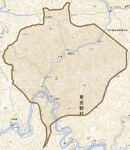 大字小川とその周辺の地図。町の範囲を重ねている