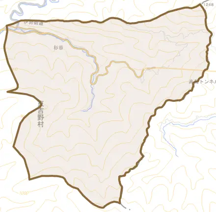 大字杉谷とその周辺の地図。町の範囲を重ねている