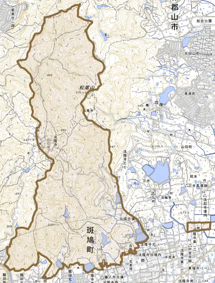 大字法隆寺とその周辺の地図。町の範囲を重ねている