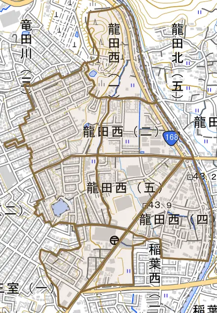 龍田西とその周辺の地図。町の範囲を重ねている