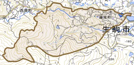 藤尾町とその周辺の地図。町の範囲を重ねている