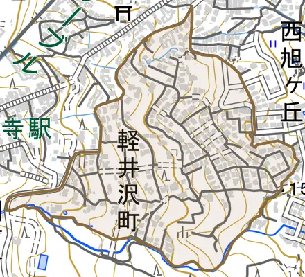 軽井沢町とその周辺の地図。町の範囲を重ねている