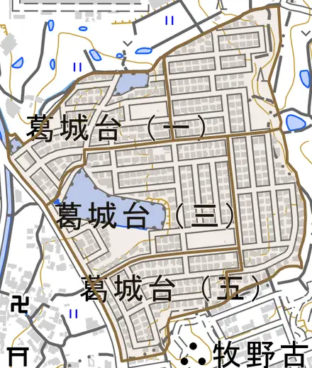 葛城台とその周辺の地図。町の範囲を重ねている
