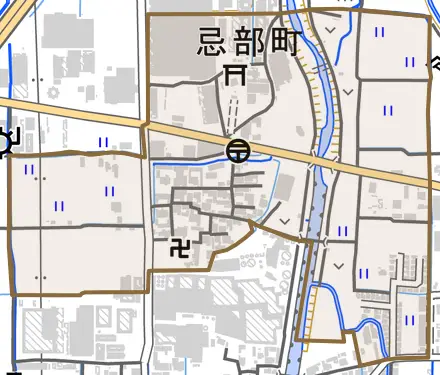 忌部町とその周辺の地図。町の範囲を重ねている