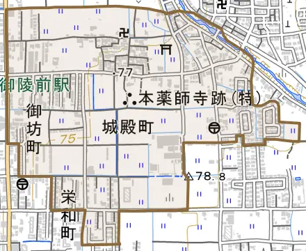 城殿町とその周辺の地図。町の範囲を重ねている