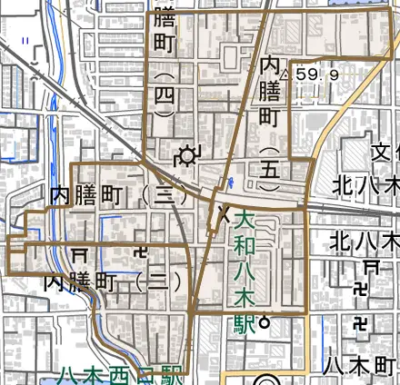 内膳町とその周辺の地図。町の範囲を重ねている